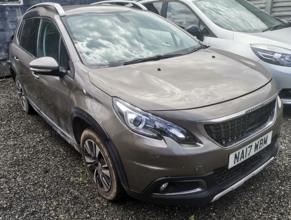 Peugeot 2008 Active Anglik!