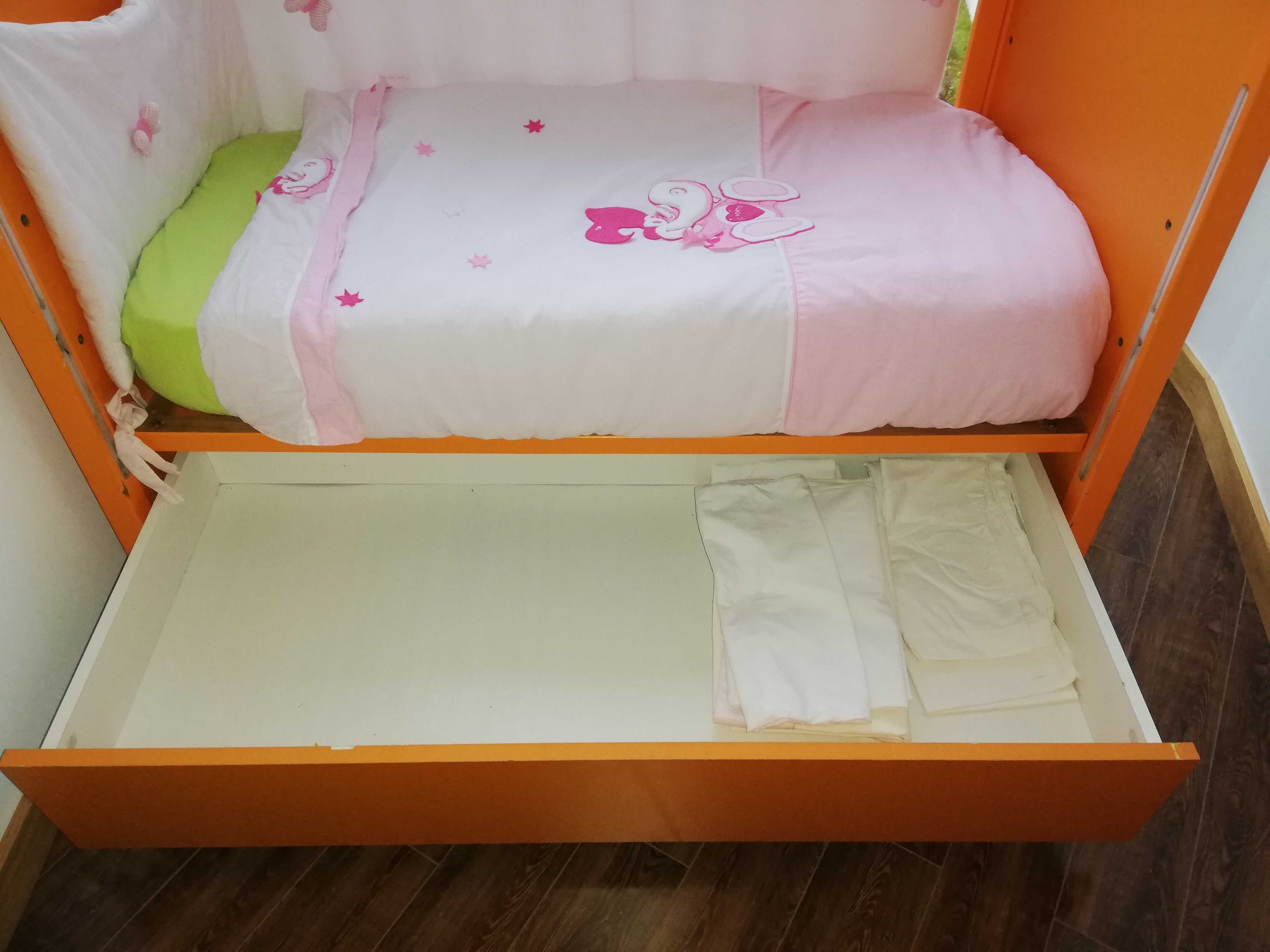 Cama+Cómoda de criança+banheira