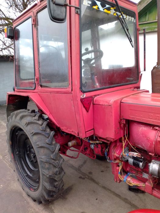 Продам трактор т25