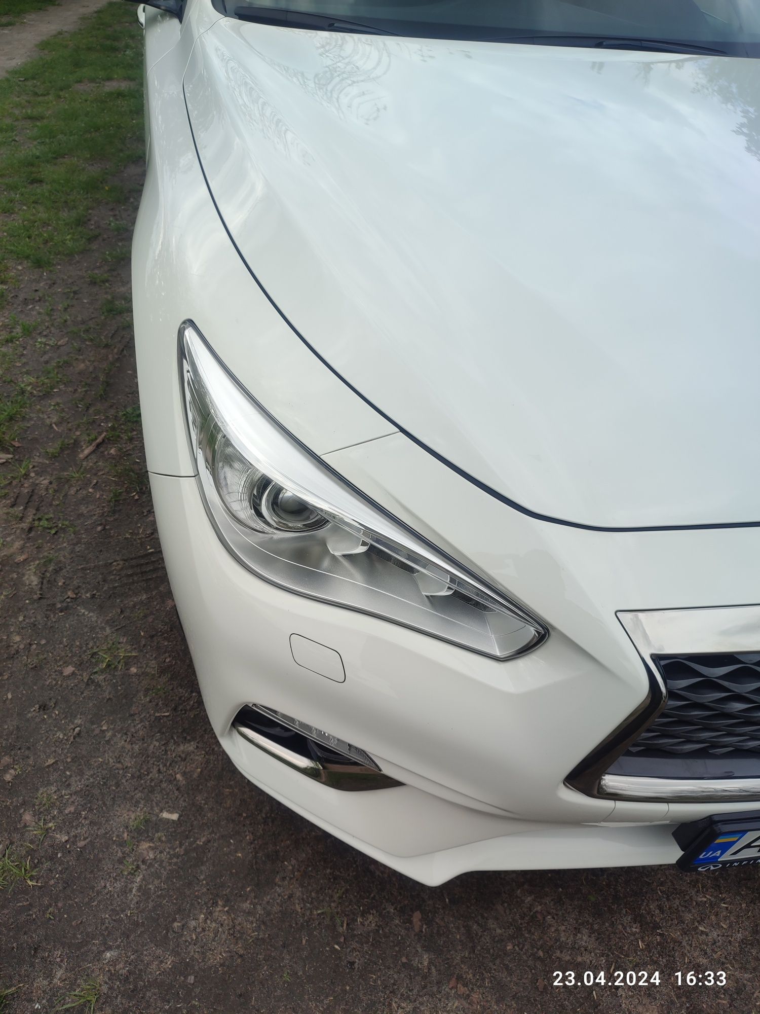 Продам офіційний Infiniti Q50, куплений новим на ВіДі Ліберті м.Київ