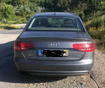 vendo audi A4 2.0 tdi