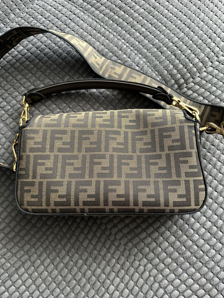 ENTRUPY Сумка Fendi Baguette