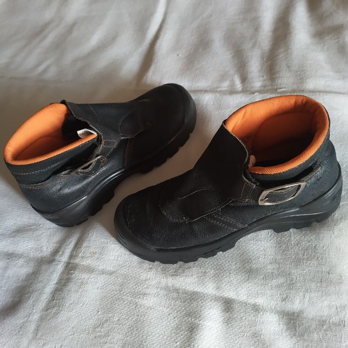 Туфлі, черевики, кросівки,ботінки, обувь, взуття.