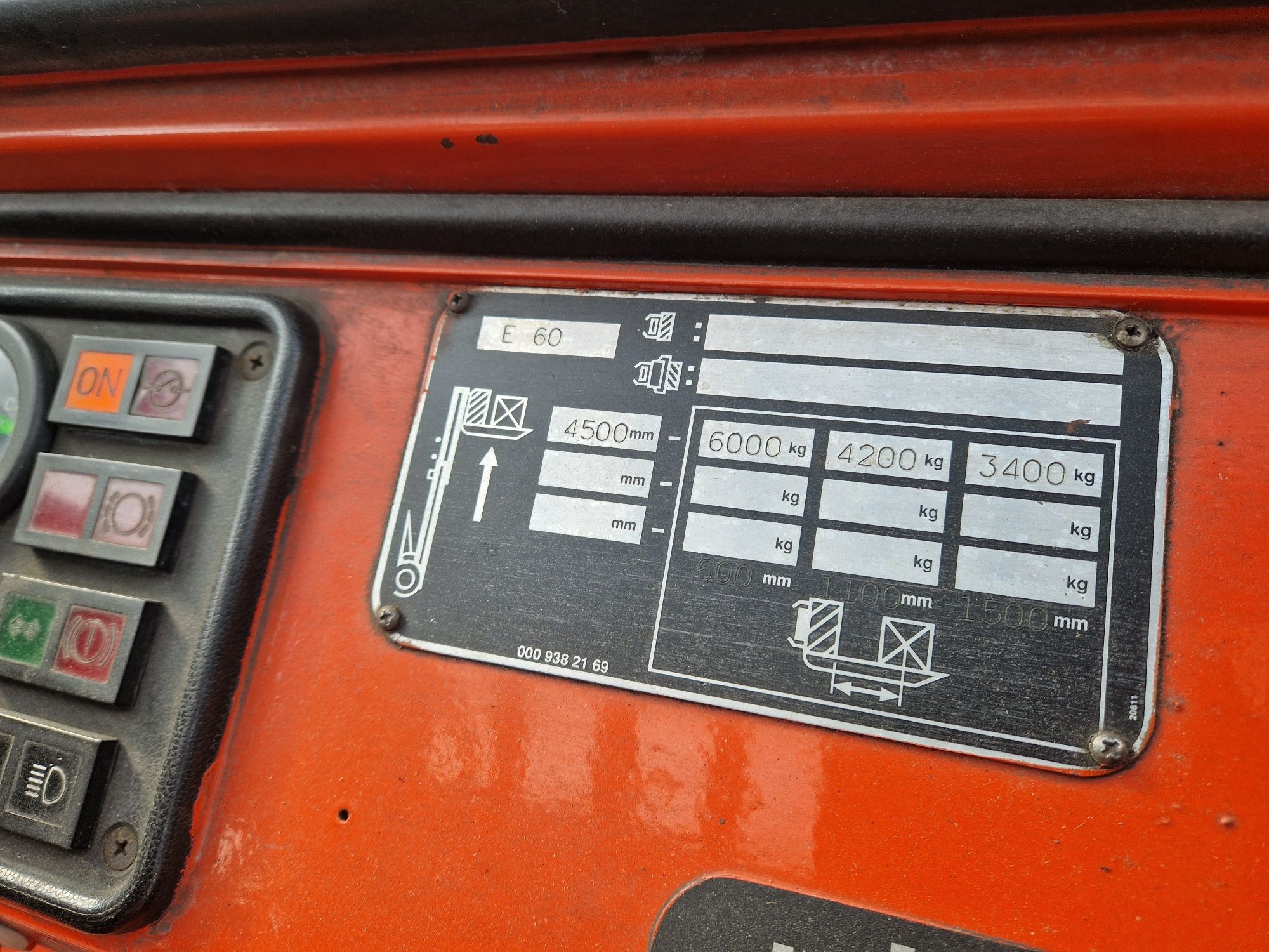 Wózek widłowy Linde E60