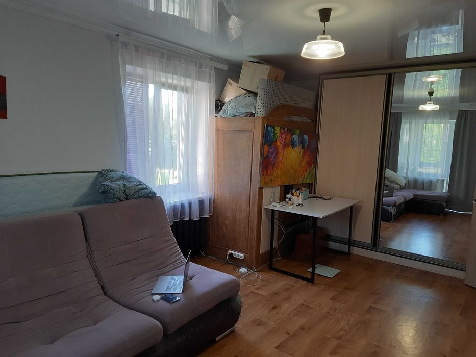 Продам 1-но комнатную квартиру в центре р-н Вала