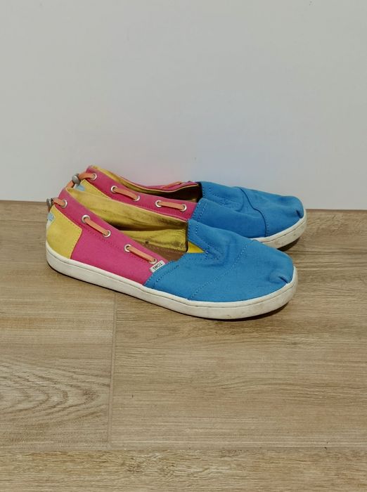Tenisówki slip on Toms 33