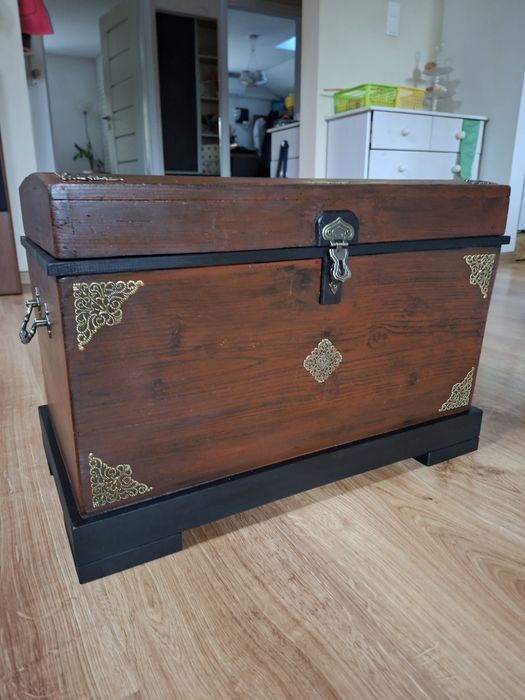 Skrzynia drewniana kufer antyczny