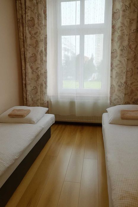 4A Katowice Centrum -  Apartament dla 8 osób 3 pokoje WIFI TV PARKING