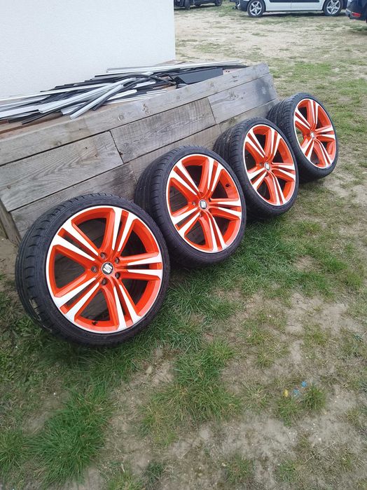 Felgi aluminiowe Audi VW  Swat FR cupra 19' 5x112 opony 235/35r19