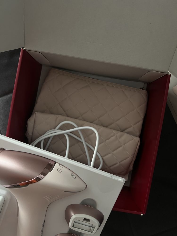 Фотоепілятор Philips Lumea IPL Removal 9900