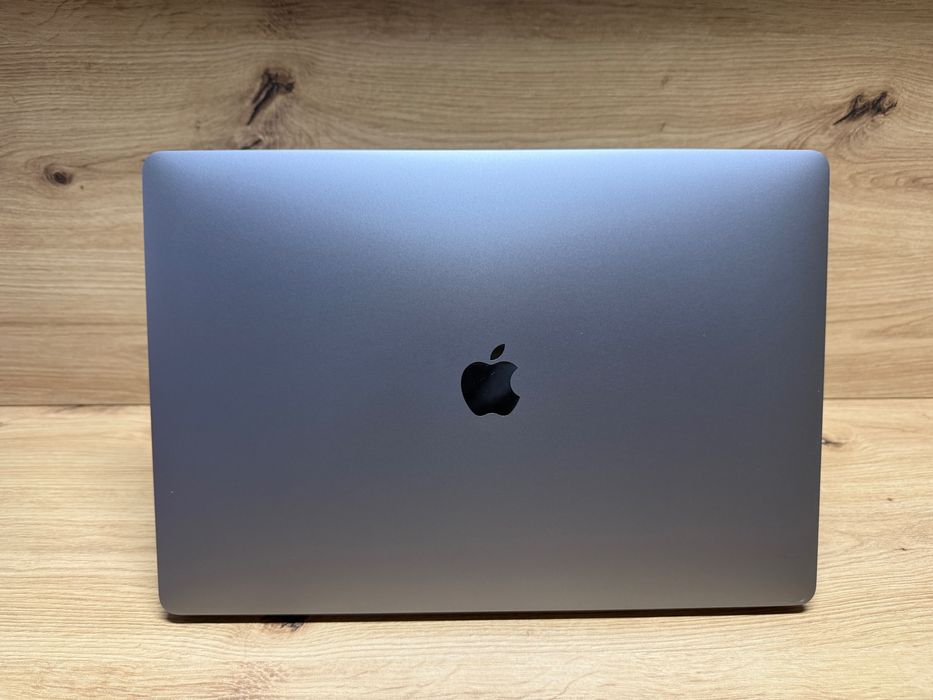 Оригінальний екран взборі A2141 до MacBook Pro 16'' 2019
