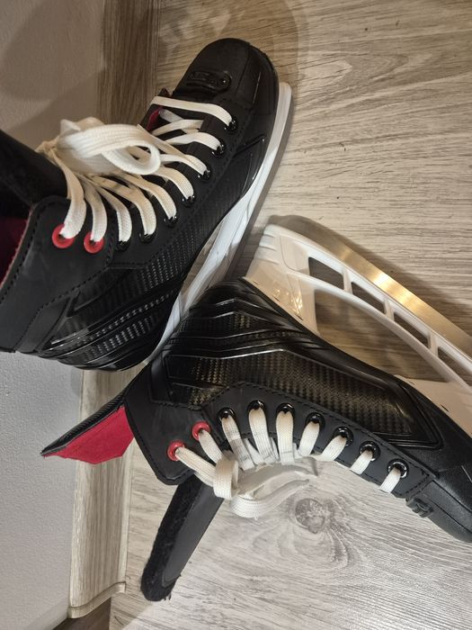 Łyżwy hokejowe Bauer PRO