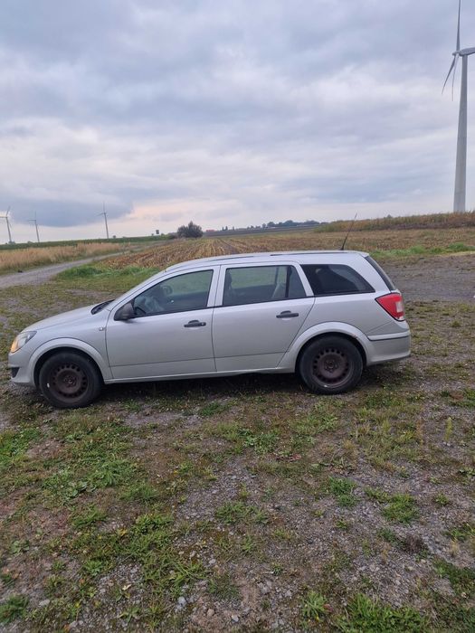 Opel astra dieselek super stan sprowadzona transport