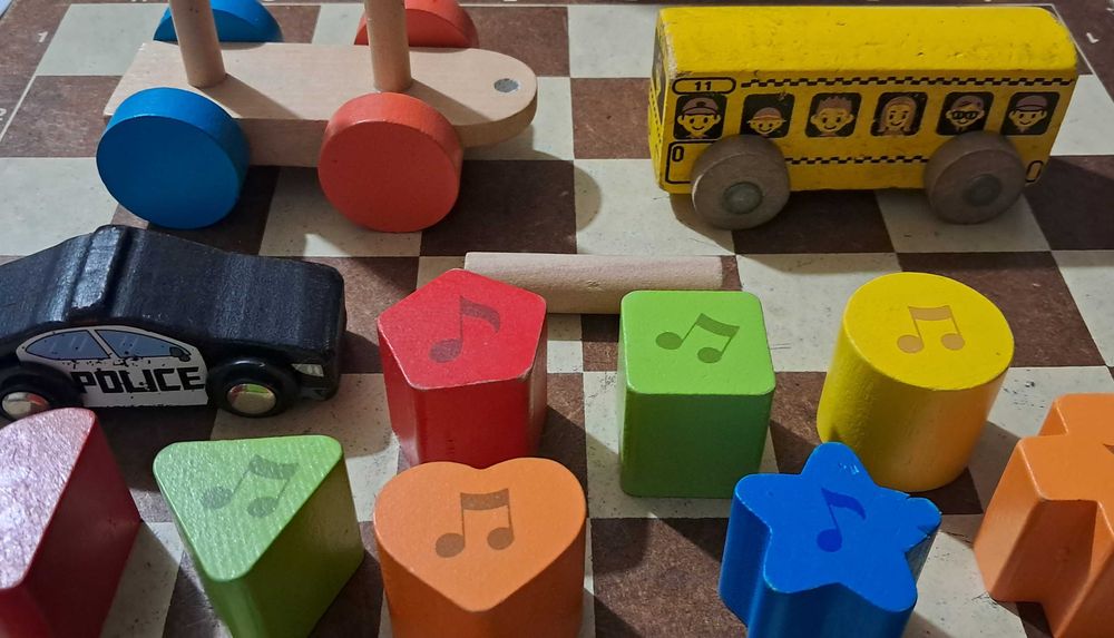 Conjunto lote de brinquedos em madeira