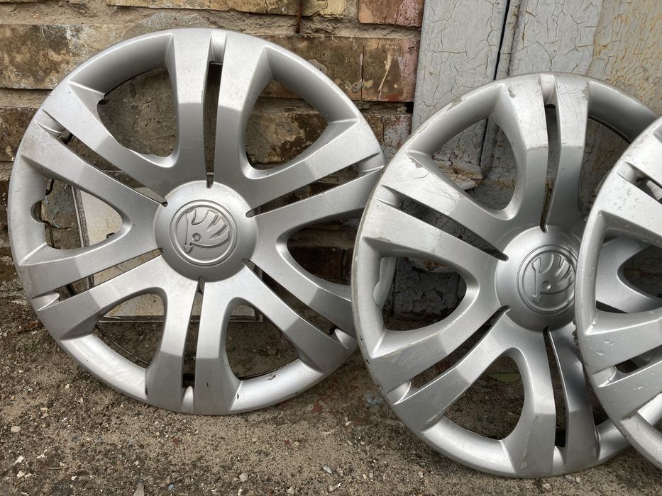 Колпаки на шкода фабія