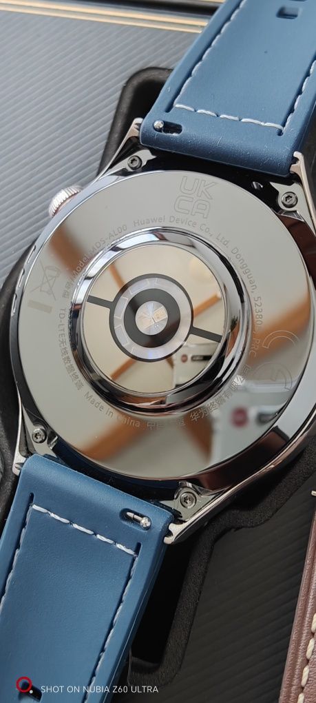 Huawei Watch 4 ProTitanium.