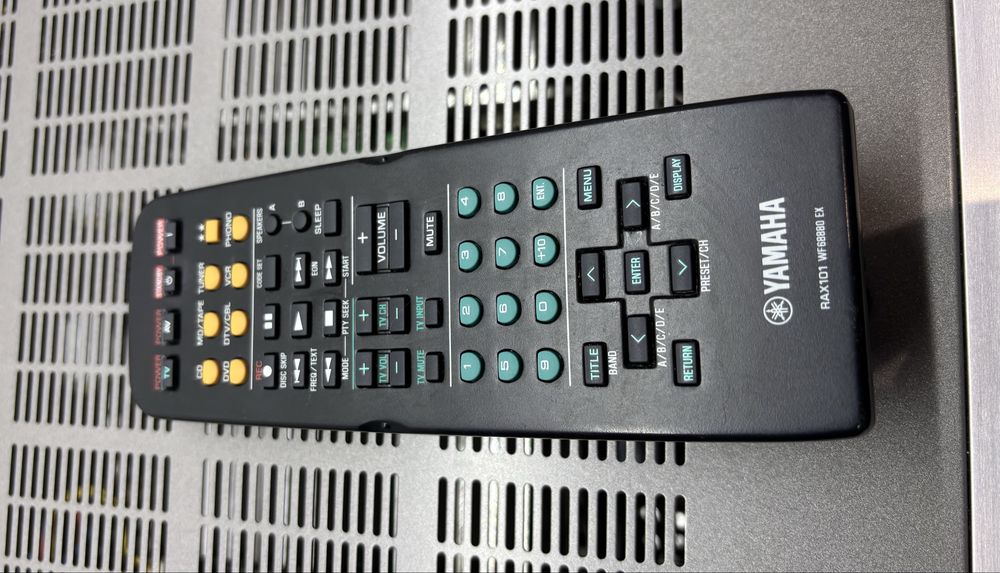 Yamaha RX-797 amplituner stereo