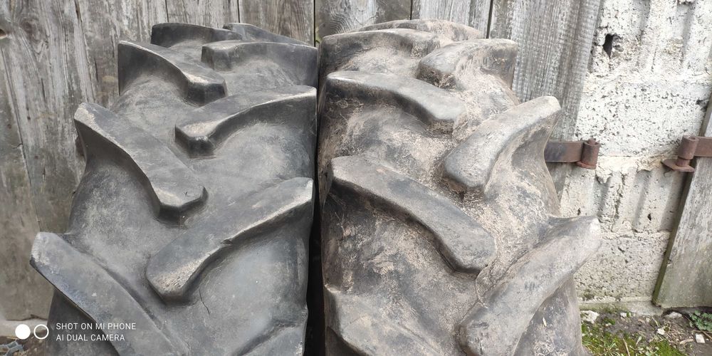 Opony Opona 12,4-24 do ciągnika napędowa 320/85R24 CULTOR para 2szt