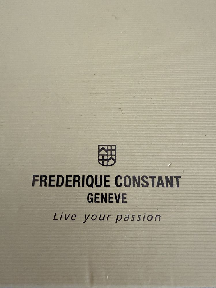 Продаю бу ремешок на часы frederique constant женский