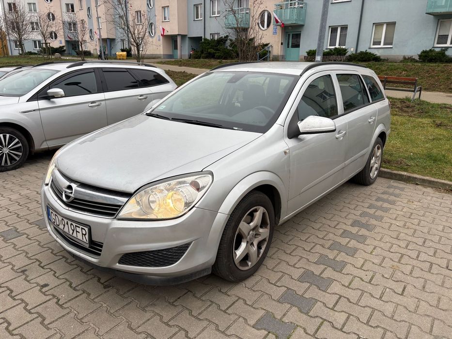 Opel Astra Opel Astra H 1.7 CDTI, dynamiczne, ładne i wygodne kombi