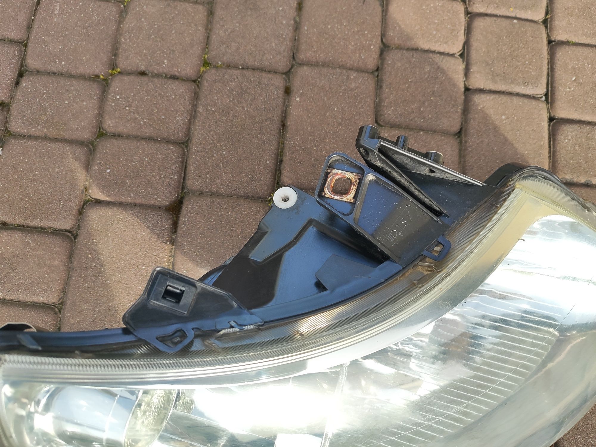 Lampa reflektor Ducato Jumper Boxer prawa EU 8 pin