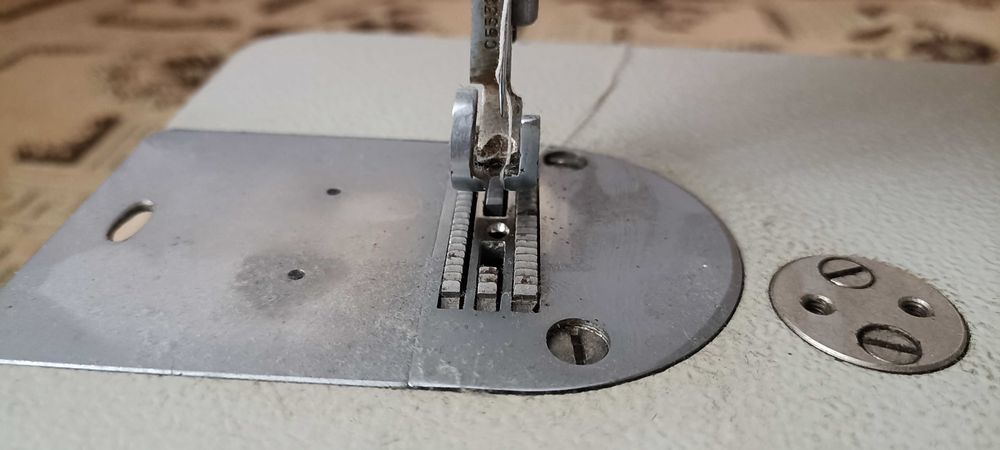 Швейная машина пробка Typical