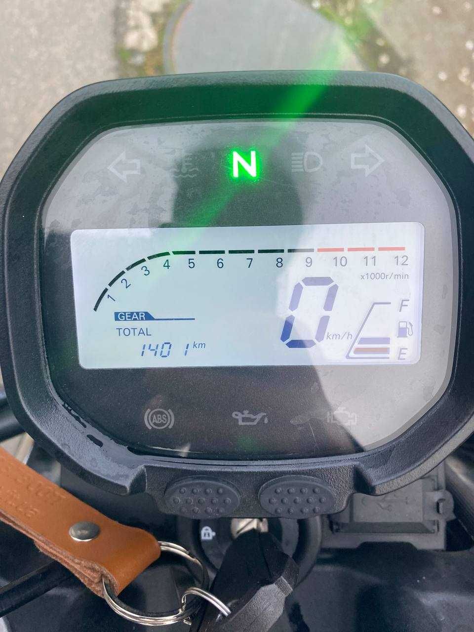 Loncin LX-250-12C AC4 - мотоцикл лонсін чоппер, класичний, кафе рейсер