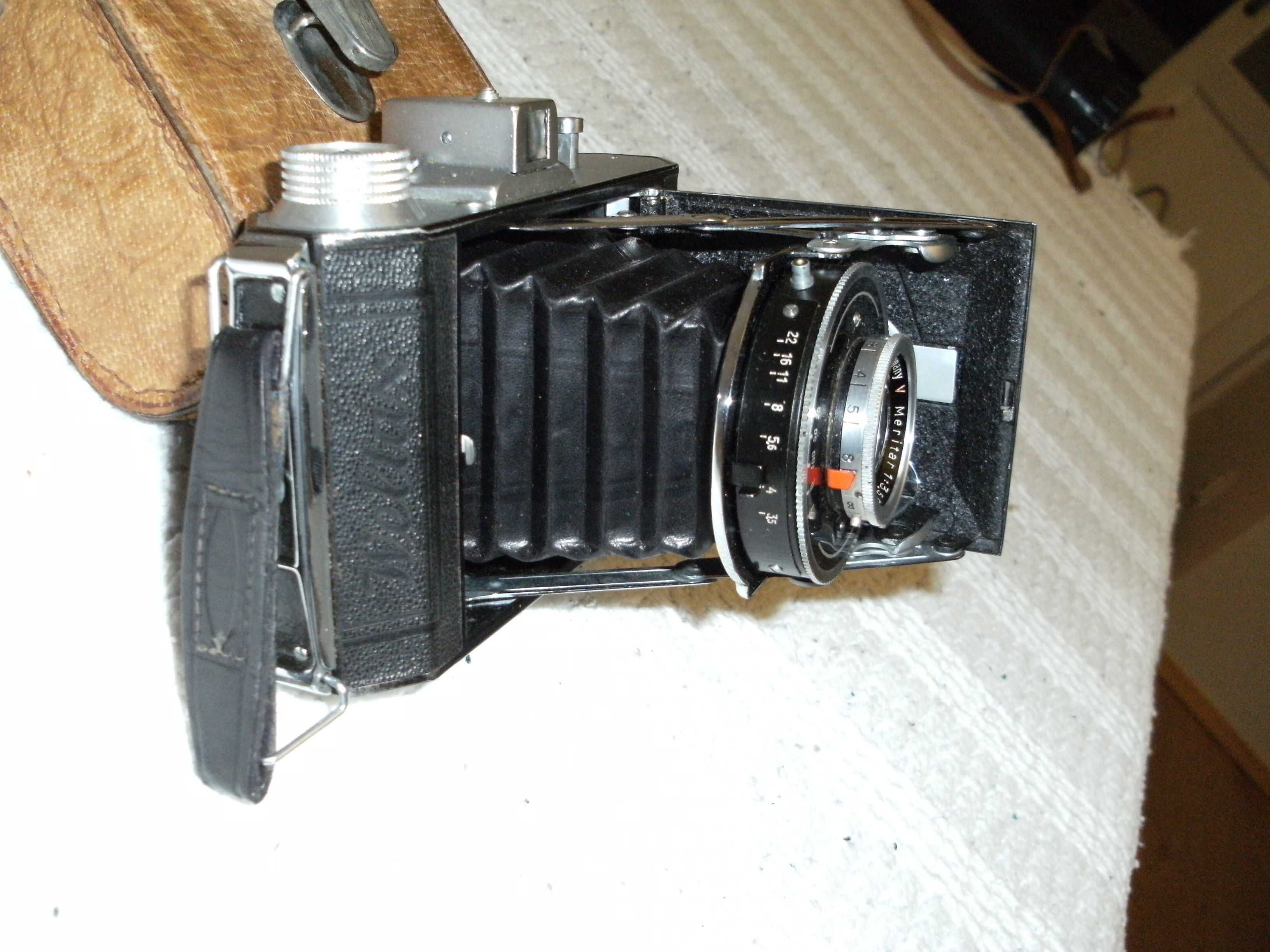 Stary zabytkowy aparat weltax