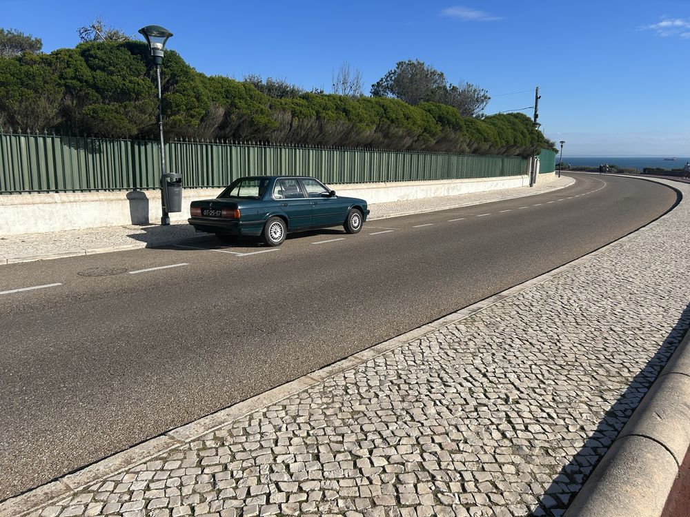 BMW (E30) - 316i