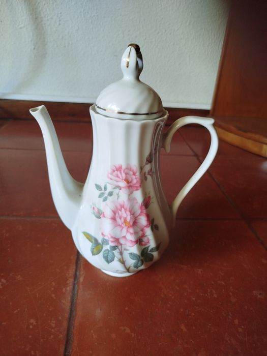 Bule de porcelana Portuguesa