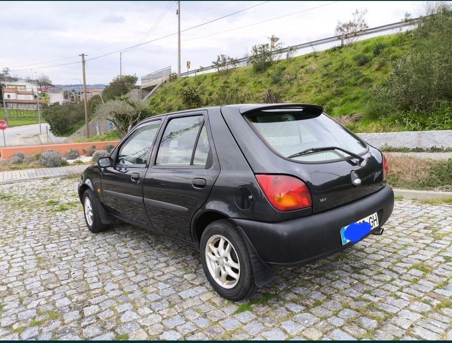 Ford Fiesta POUCOS KM