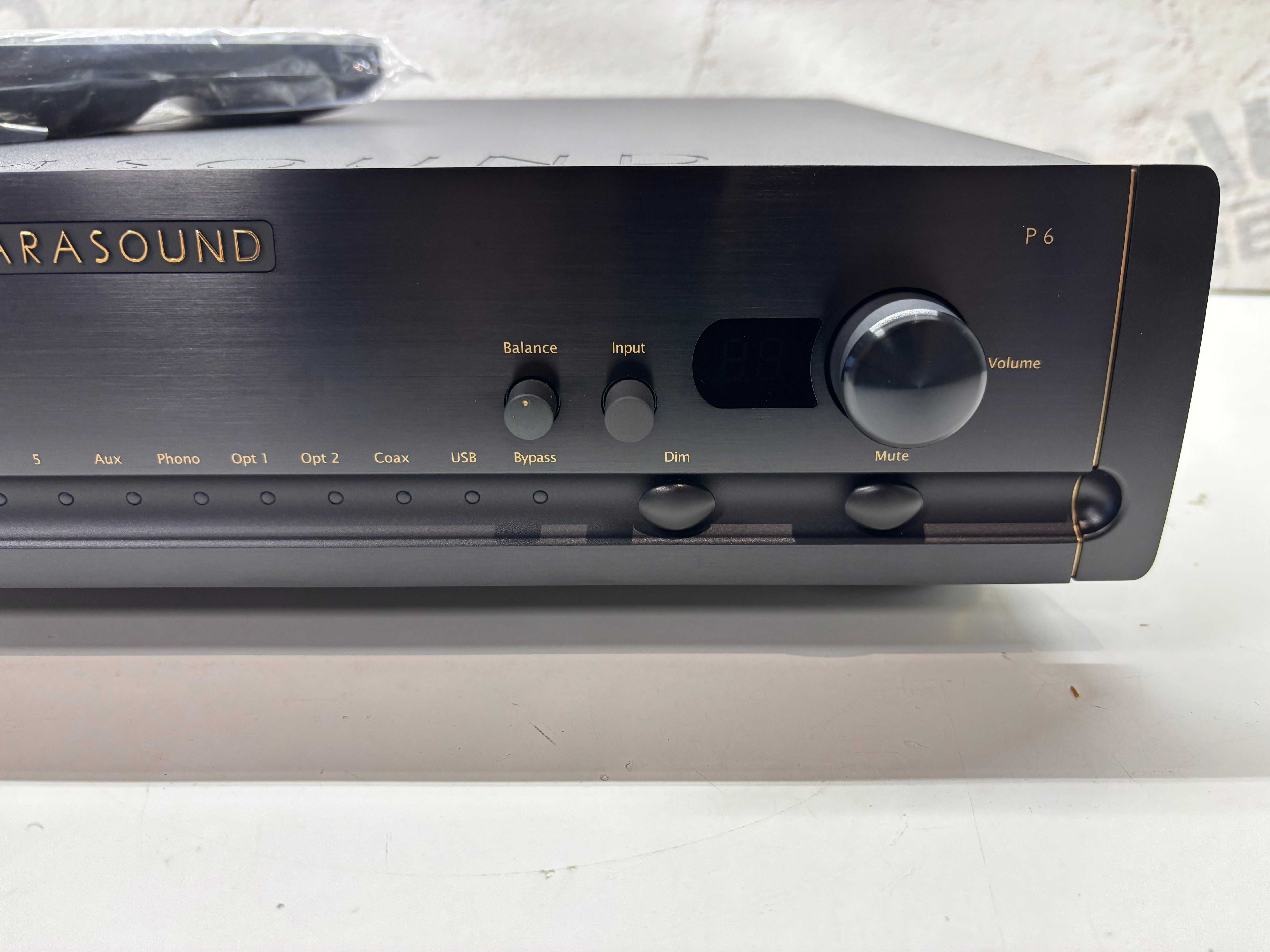 Parasound P6 przedwzmacniacz z DAC Sabre