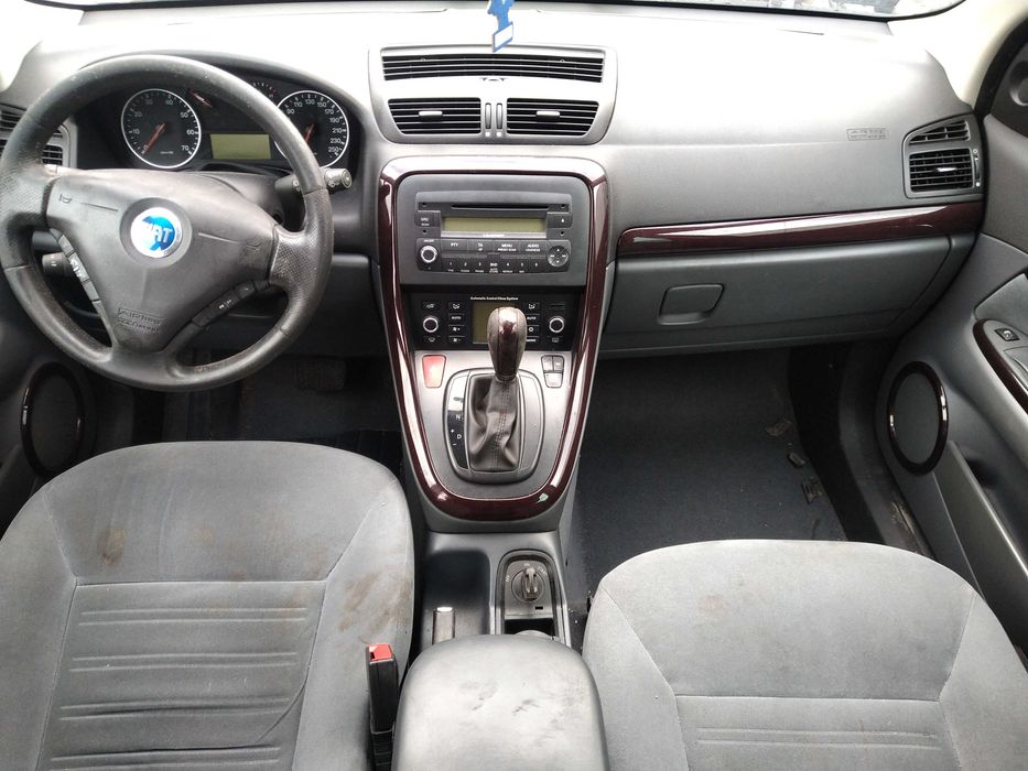 FIat Croma - Części - Drzwi / maska / błotnik / klapa / lampa / inne