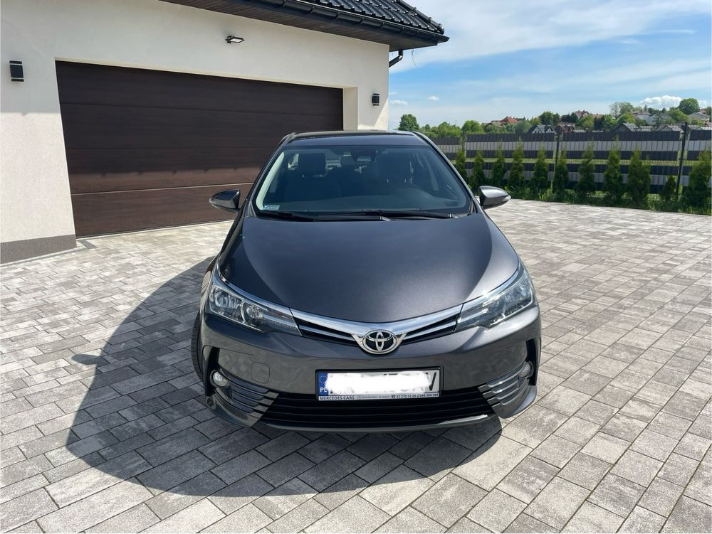 Toyota Corolla 1,6  salon PL