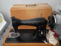 Máquina de costura Alfa