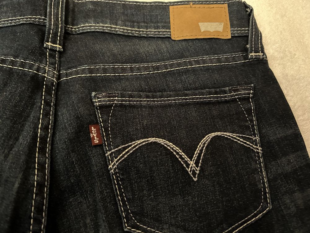 Sponie Levis 28/32 jak nowe