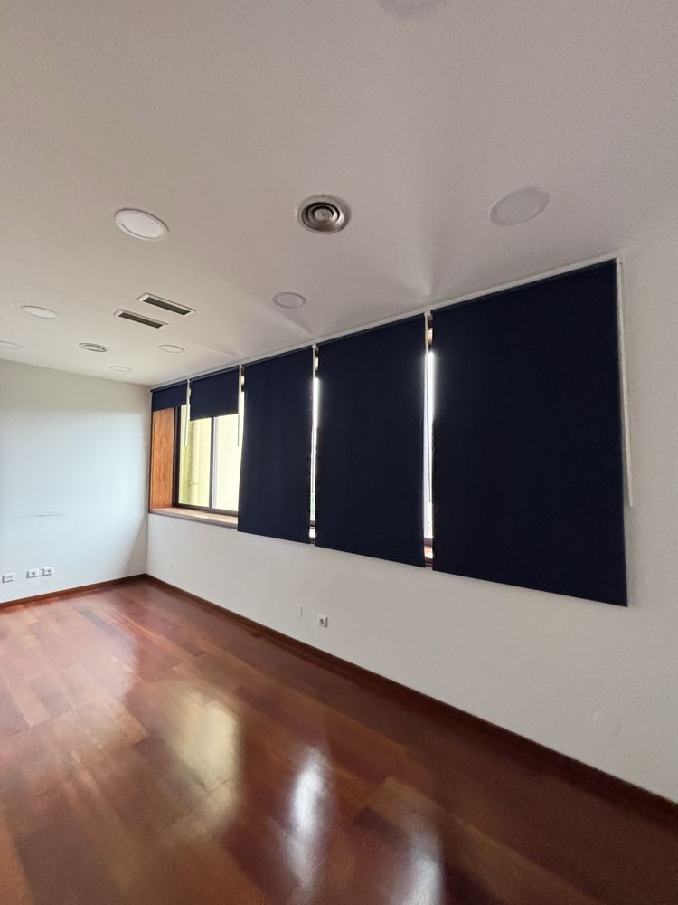 Blackouts em azul marinho