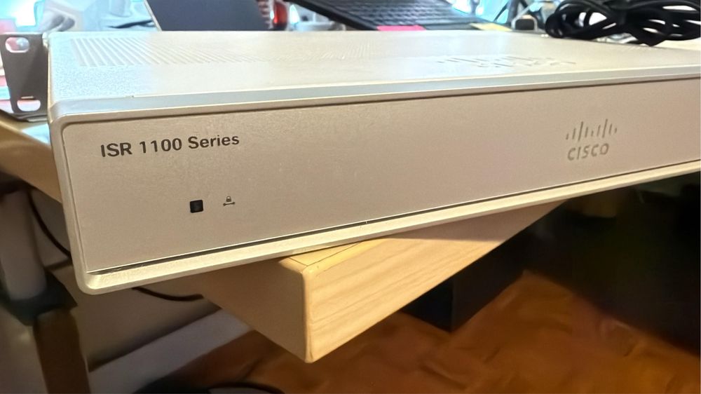 Cisco C1111-4P wireless controller