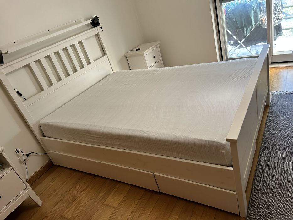Cama casal (IKEA HEMNES - 140x200 )
