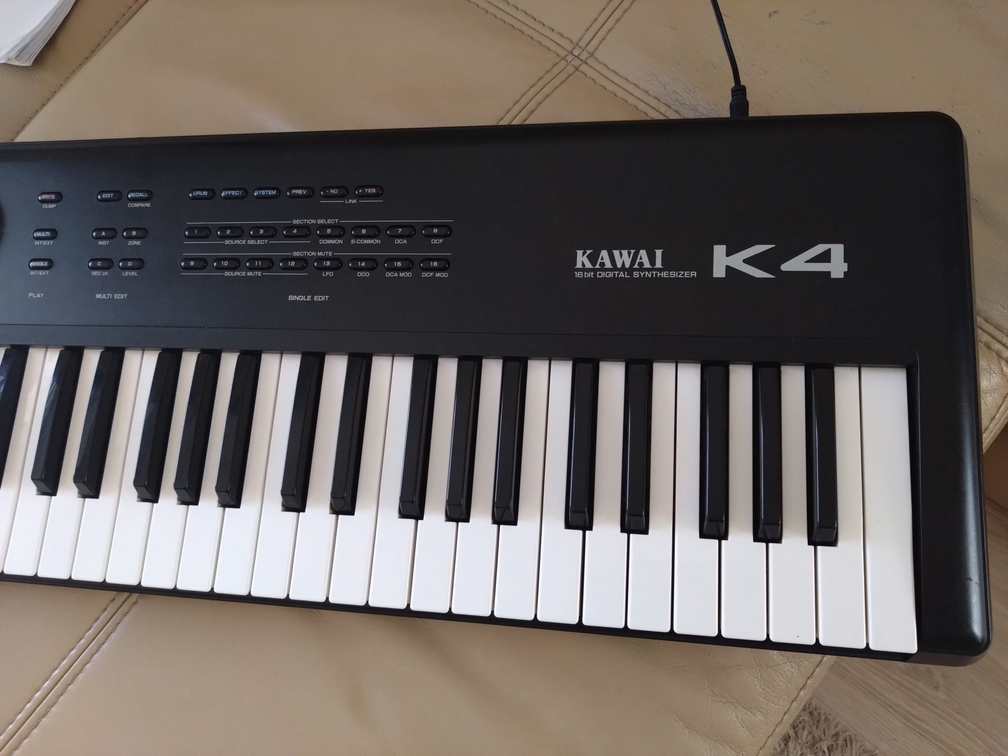 Kawai K4 syntezator