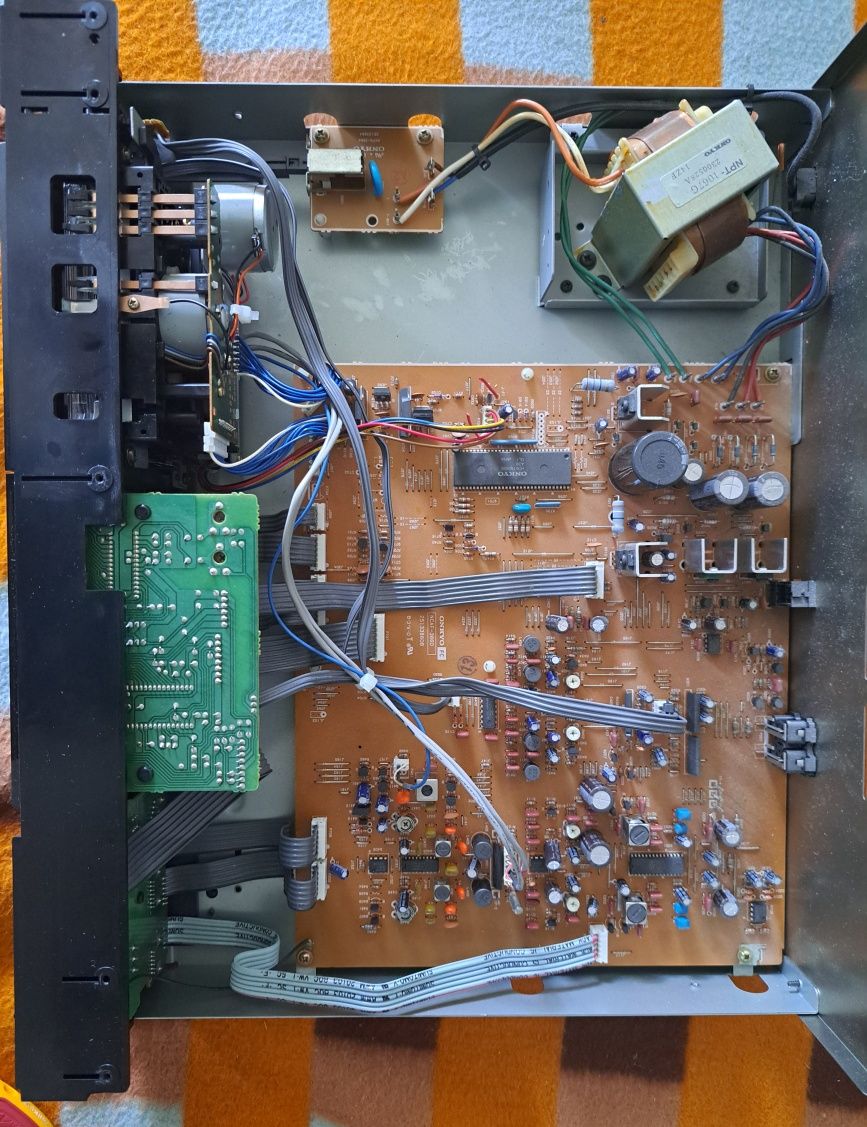 Onkyo integra TA 2750