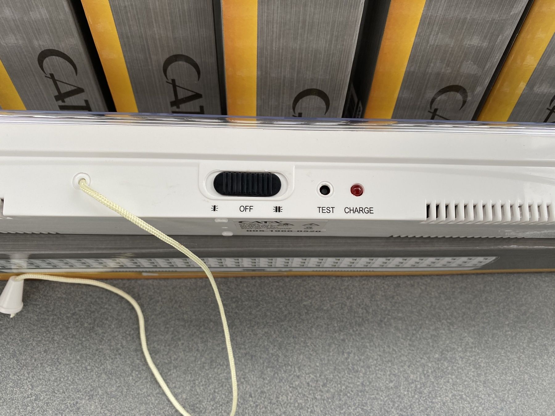 Новый аккумуляторный Led Светильник Cata на 90 LED, два режима работы