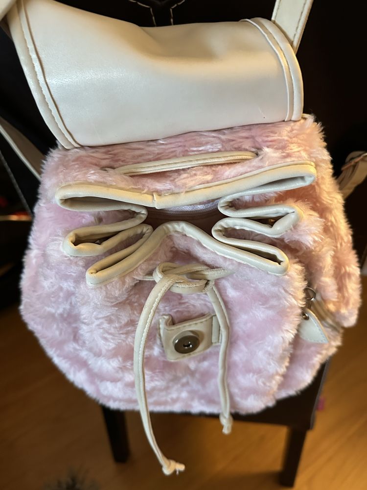Mochila Hello Kitty como nova
