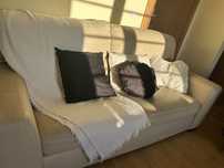 Vendo sofa usado,fazemos entrega com um custo a parte a combinar