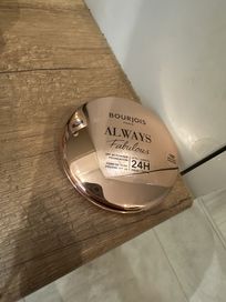 Puder podklad bourjois