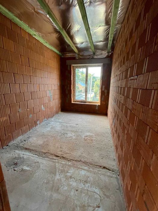 Продам таунхаус в Ірпені біля парку Дубки 90 м кв за 92000$