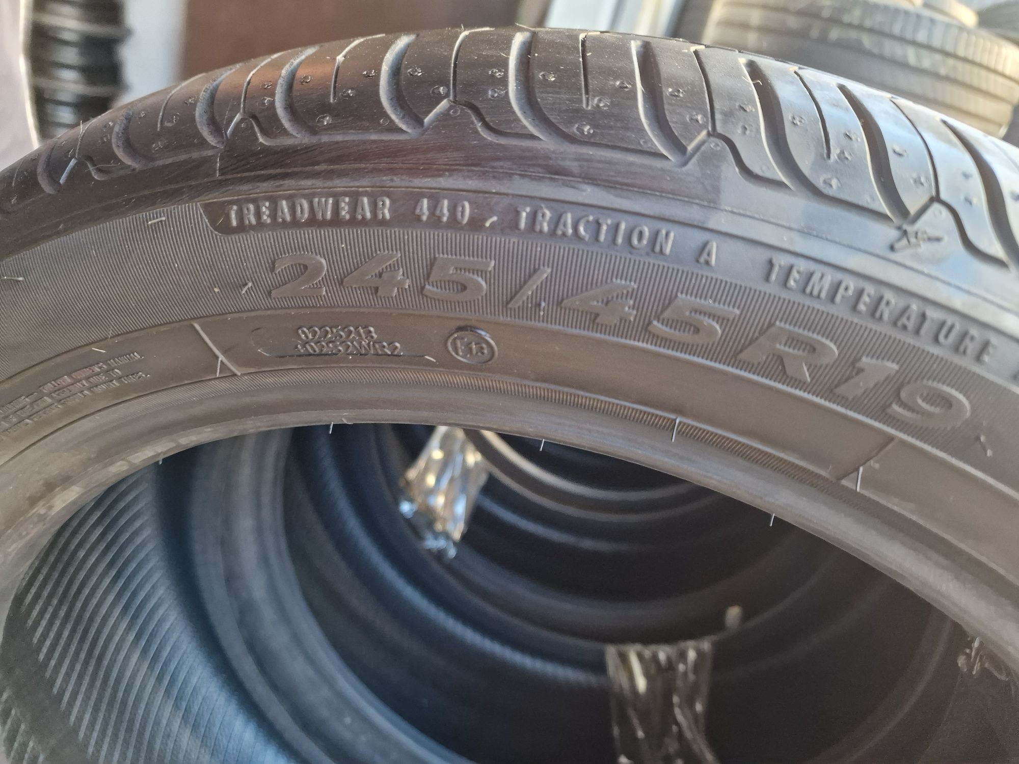 Летняя резина 245/45 R19 Goodyear Perfomance