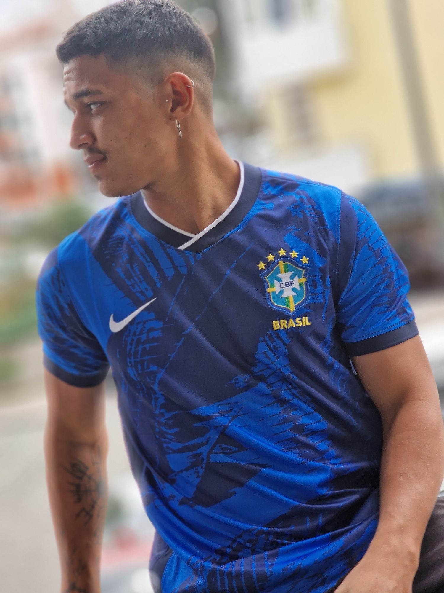 Camisa do Brasil Azul, Amarela, Preta