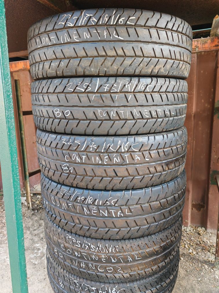 Pneus 225/75r16c 121/120R Continental ContiVanContact 100 com 75% piso