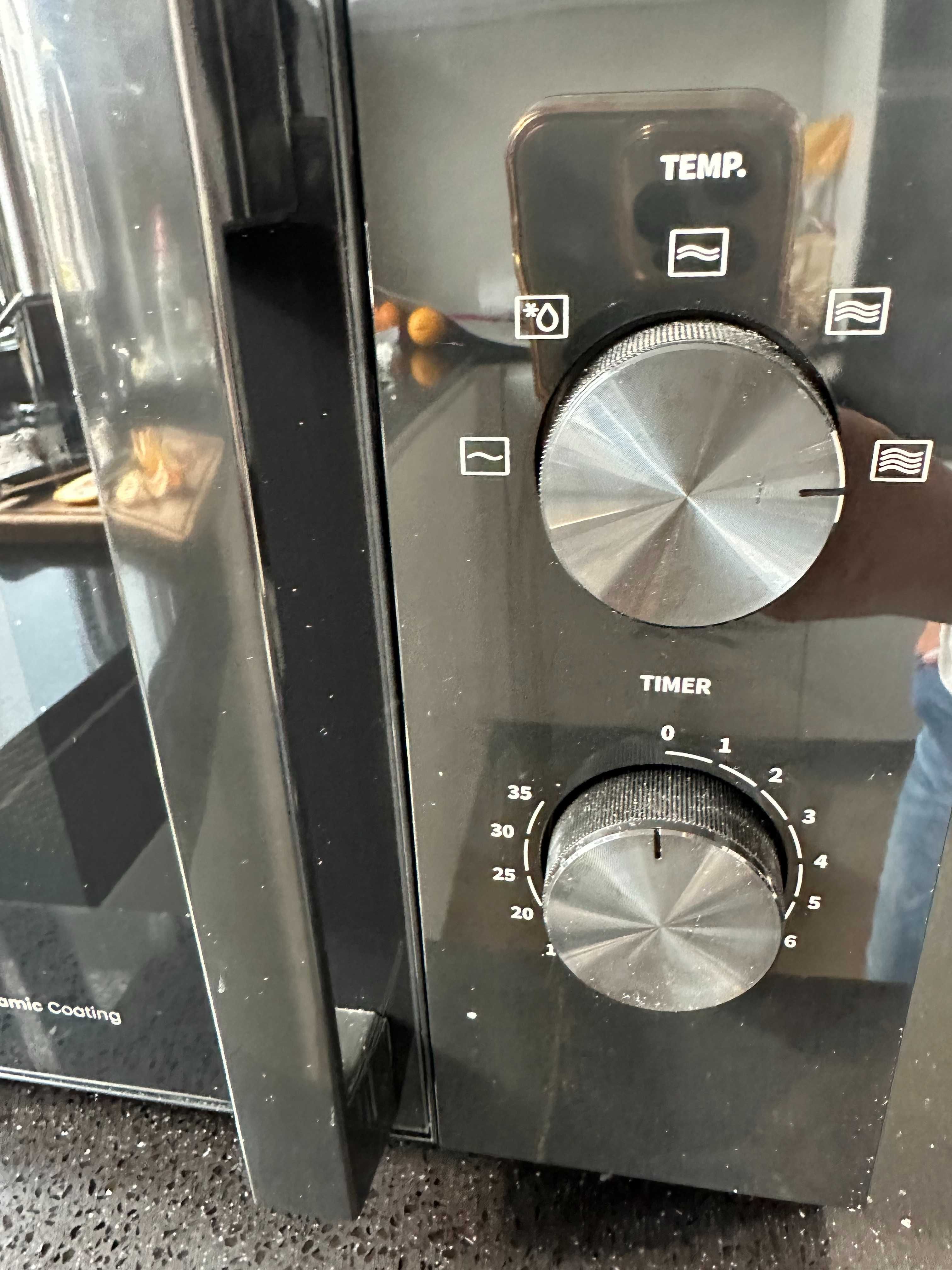 Kuchenka mikrofalowa HISENSE H20MOBP1H 700W